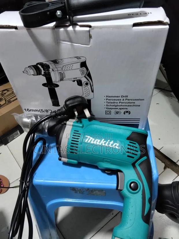 16mm Makita Hammer Drill - main view