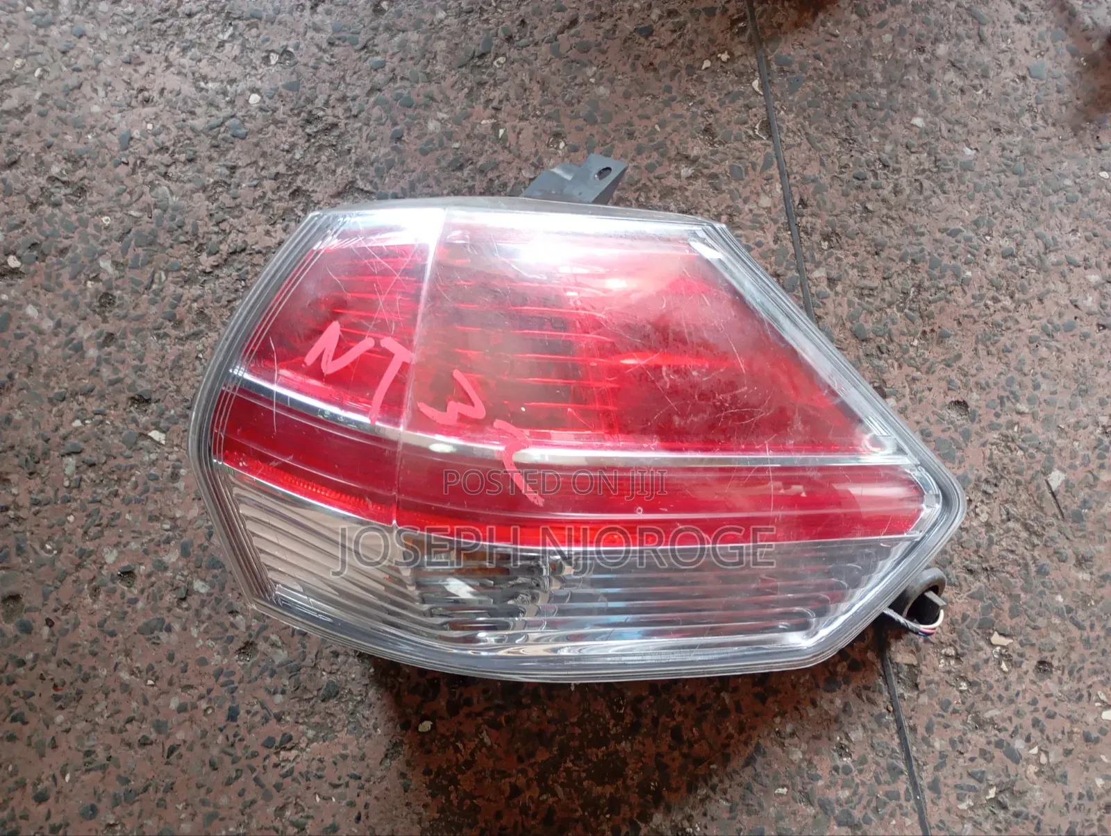 Nissan X-Trail Nt32 Taillight