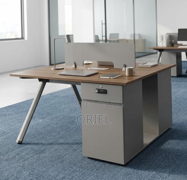 Office Workstation : 2-Seater Executive Working Workstation - thumbnail 10