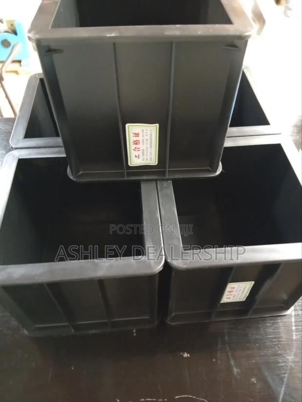 Durable Mold Tester-for Comparing Concrete Mixes - thumbnail 4