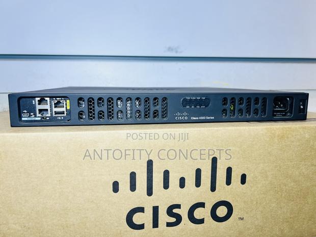 Cisco ISR4331/ 4331 Integrated Services Router - main view