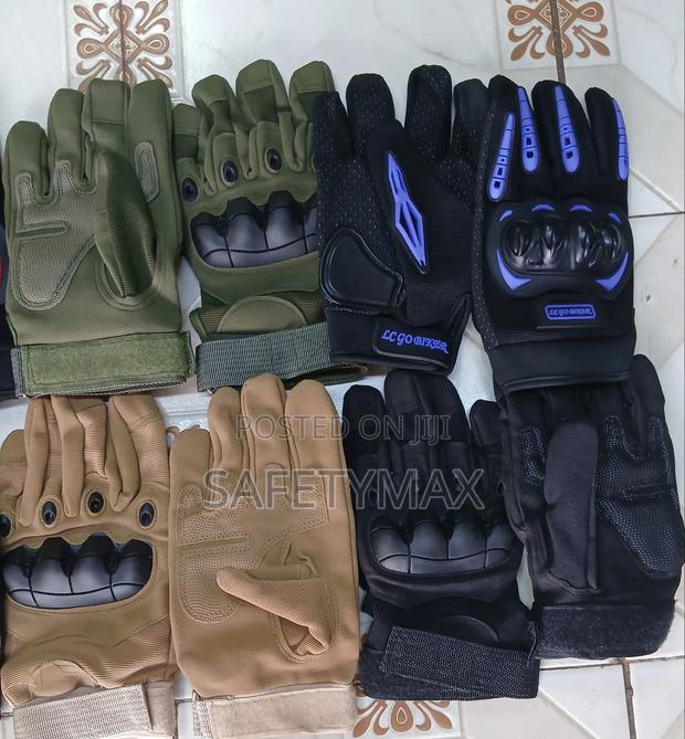 Riding Gloves - thumbnail 3