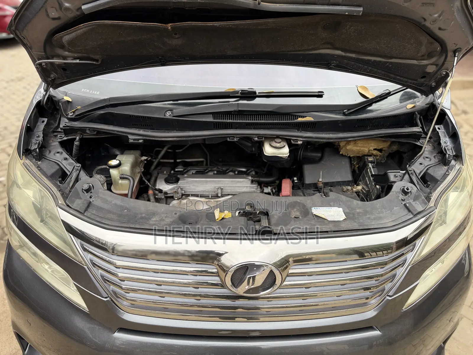 Toyota Vellfire 2010 Gray