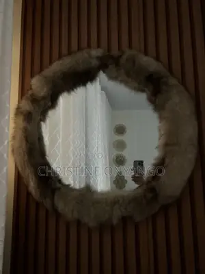Round Unique Mirror