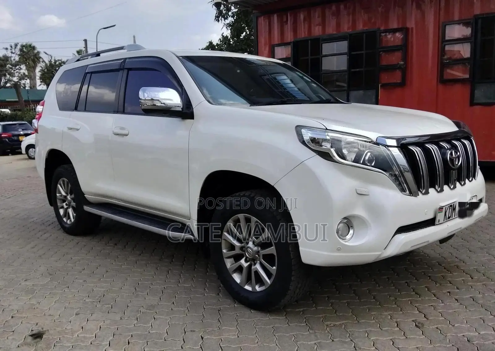 Toyota Land Cruiser Prado 2016 White