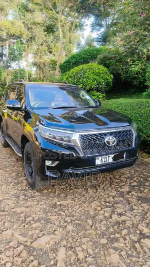 Toyota Land Cruiser Prado 2.7 i 2012 Black