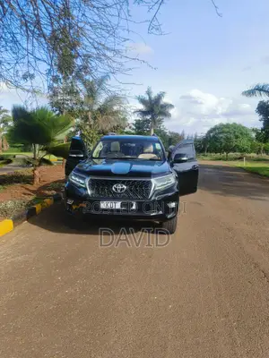 Toyota Land Cruiser Prado 2.7 i 2012 Black