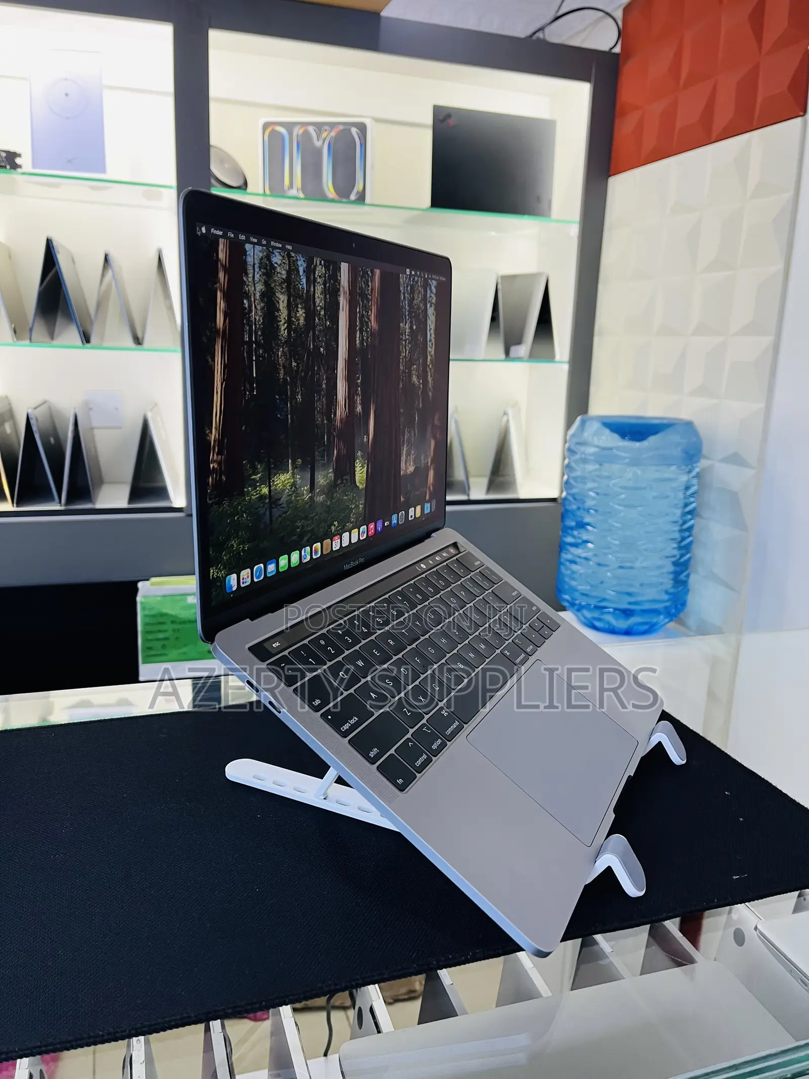 Laptop Apple MacBook Pro 2019 8GB Intel Core i5 SSD 256GB