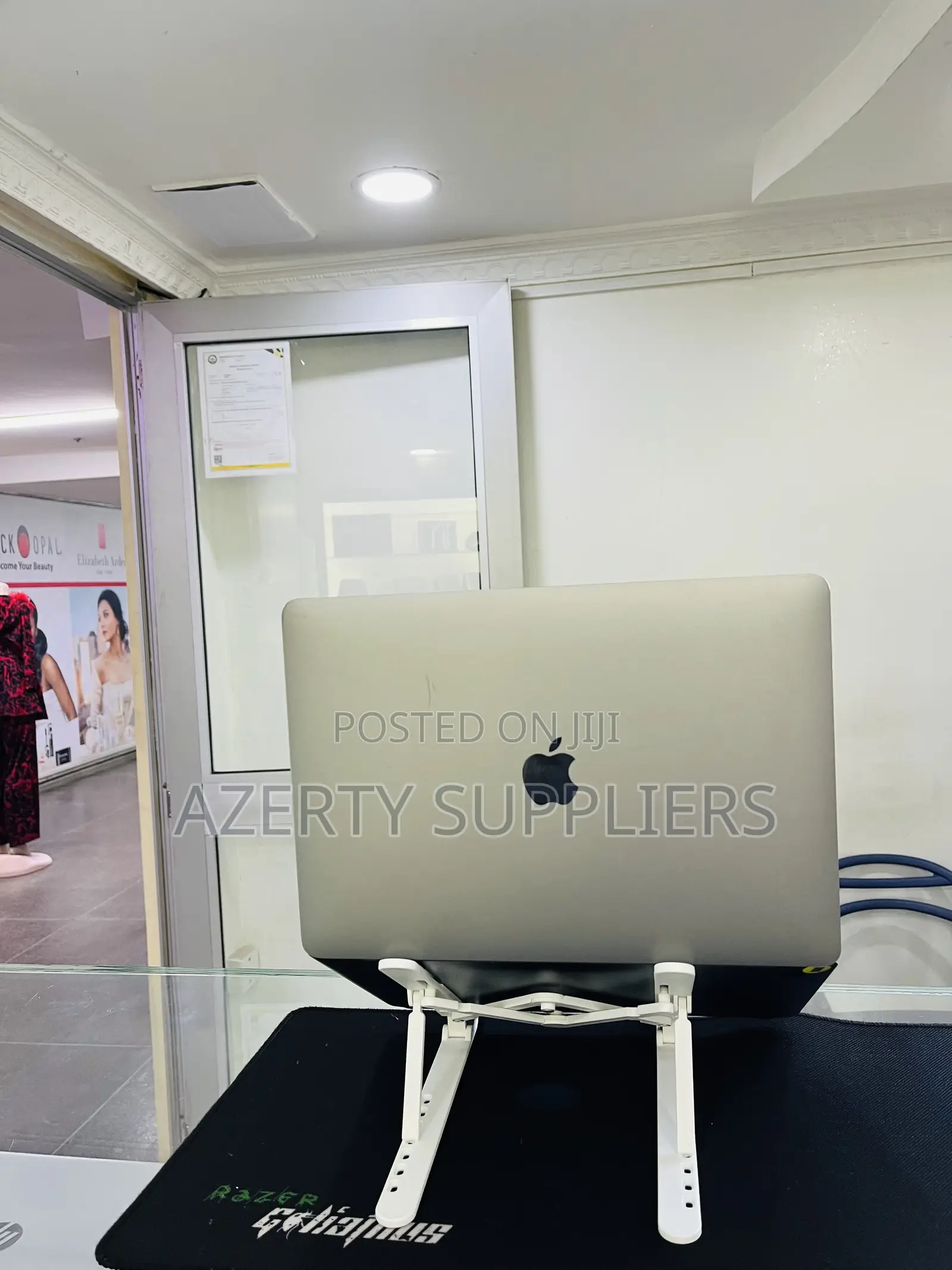 Laptop Apple MacBook Pro 2019 8GB Intel Core i5 SSD 256GB