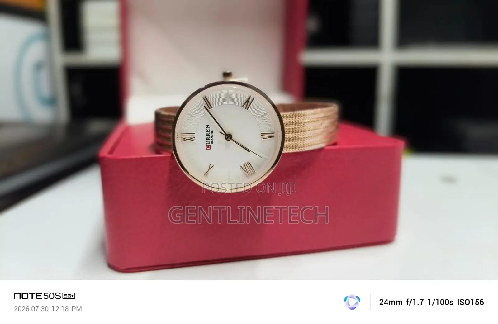Curren 9020L Fashion Women's Watch