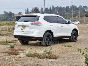 Nissan X-Trail 2014 White