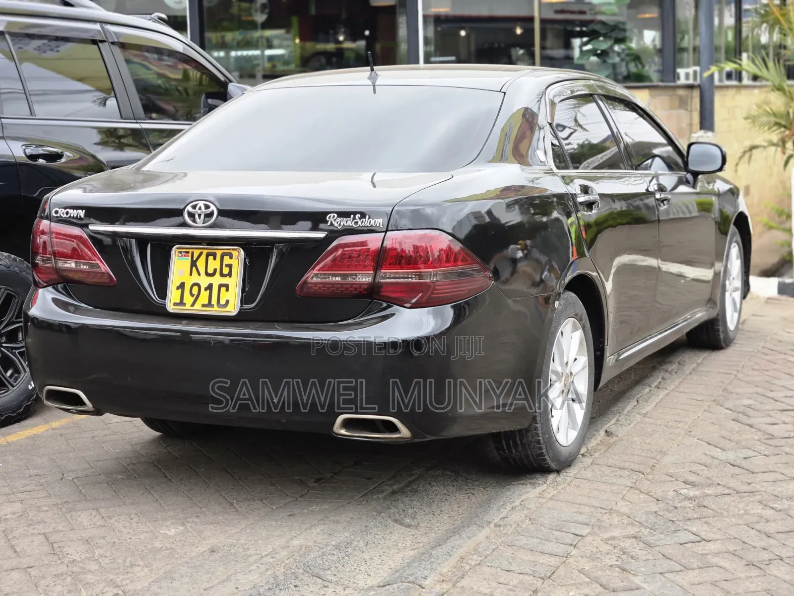 Toyota Crown 2010 Black