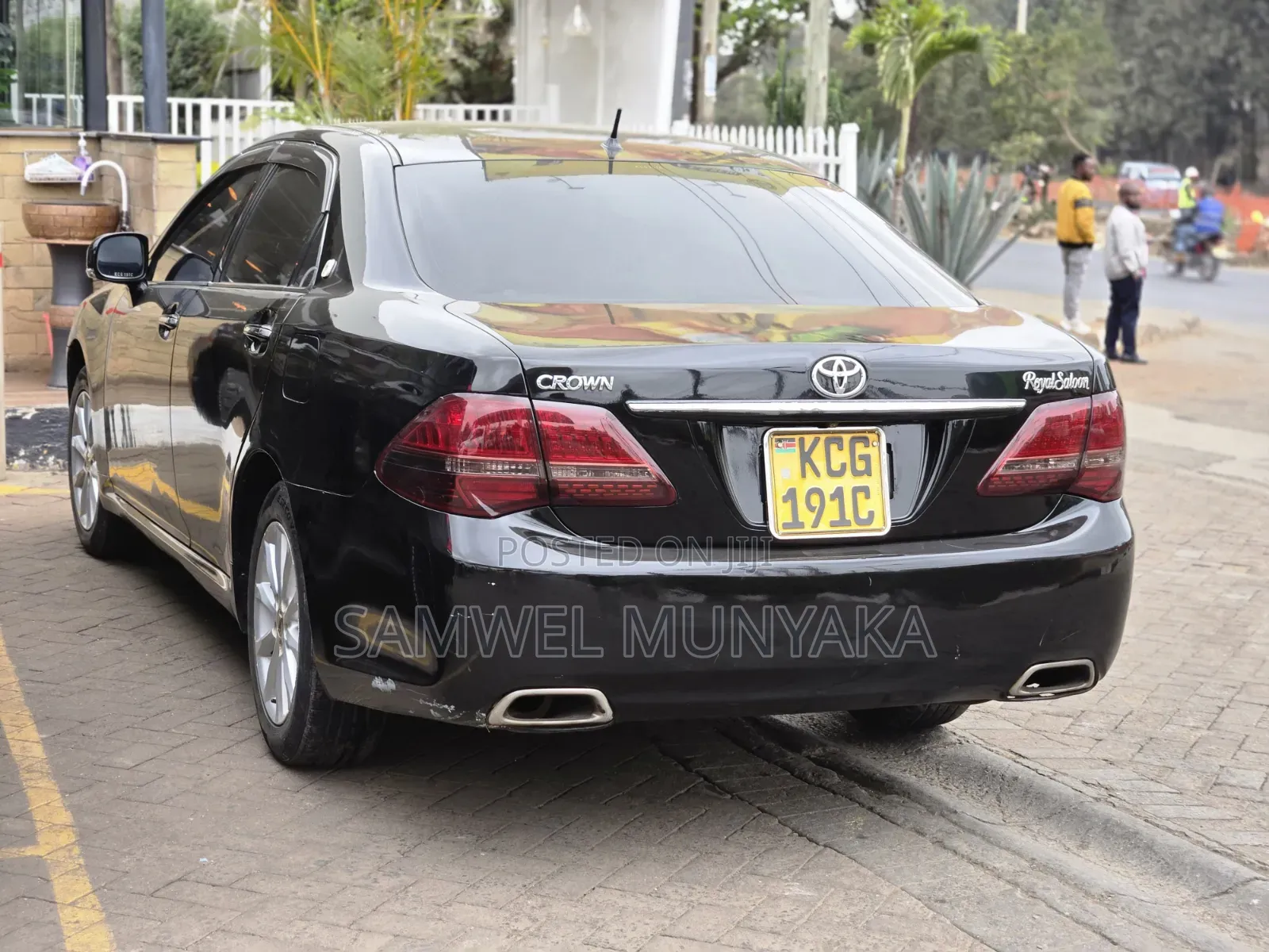Toyota Crown 2010 Black