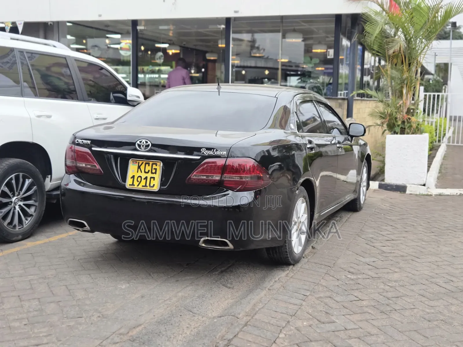 Toyota Crown 2010 Black