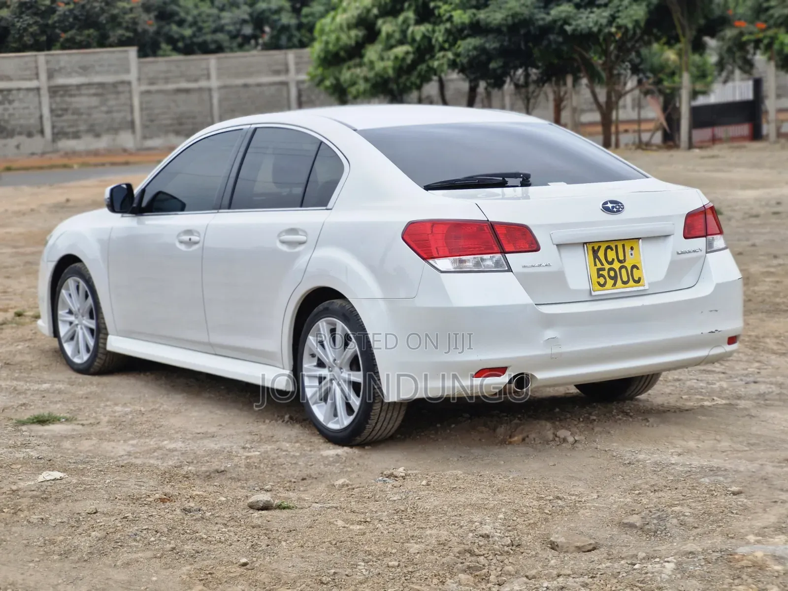 Subaru Legacy 2012 White