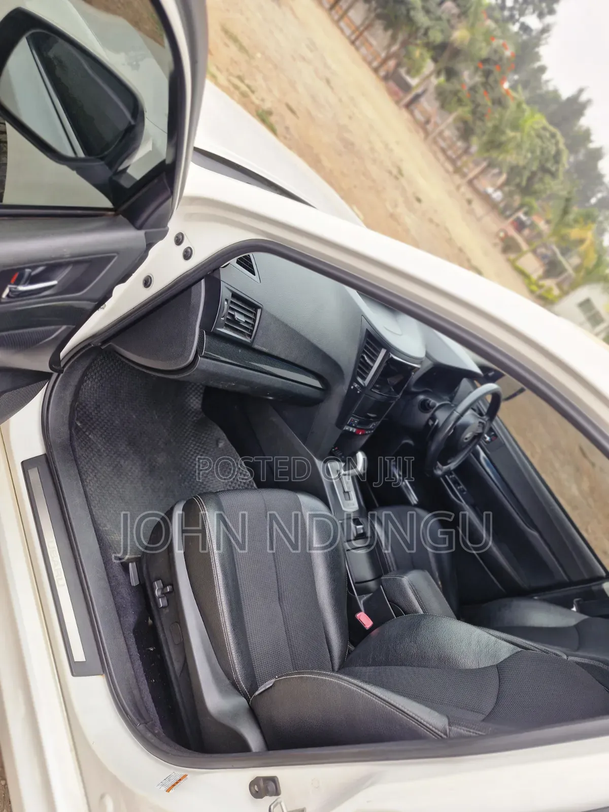 Subaru Legacy 2012 White