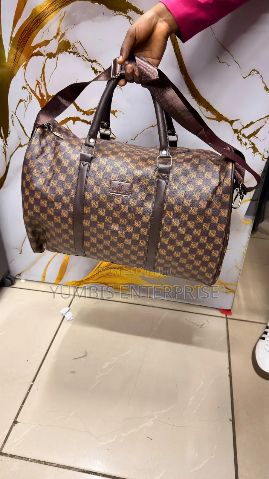 Medium Checked Prints Leathers Duffle Travel Bag_1200