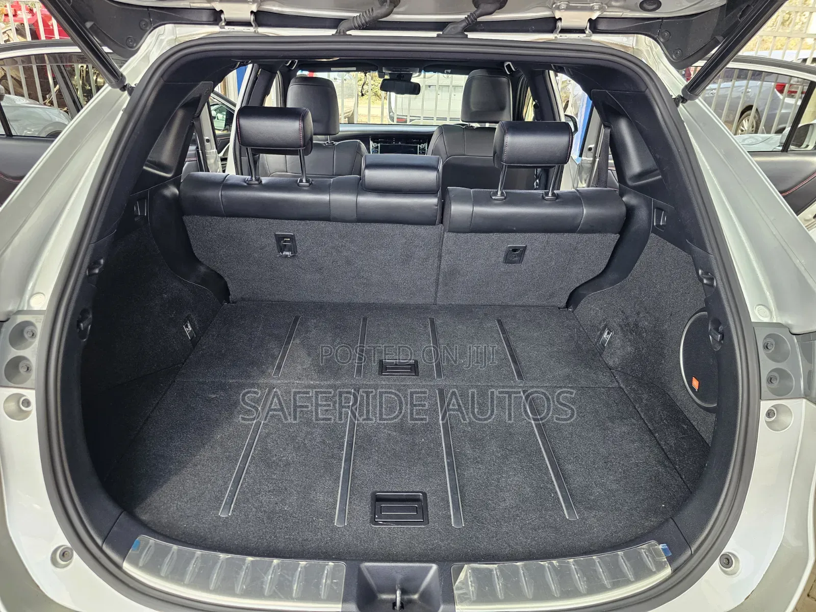 Toyota Harrier 2019 Silver