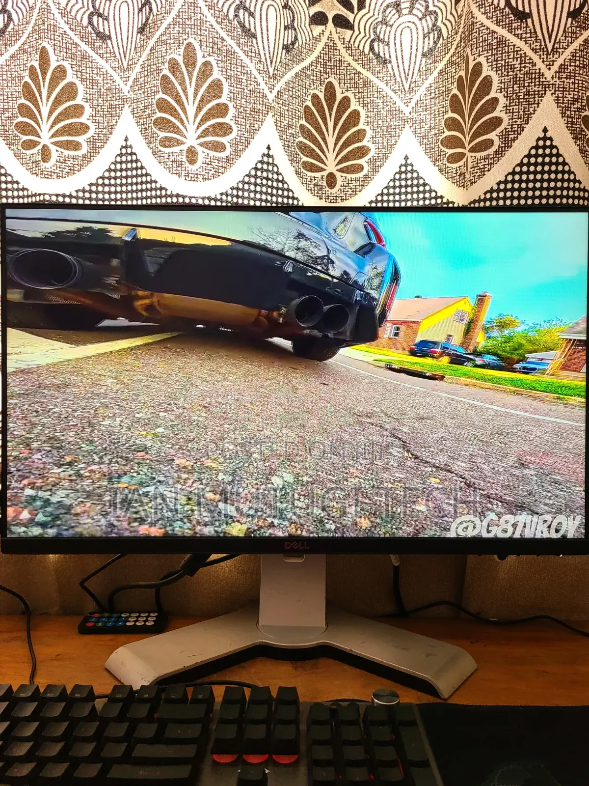 Dell 24 Inch Frame Less Edge to Edge