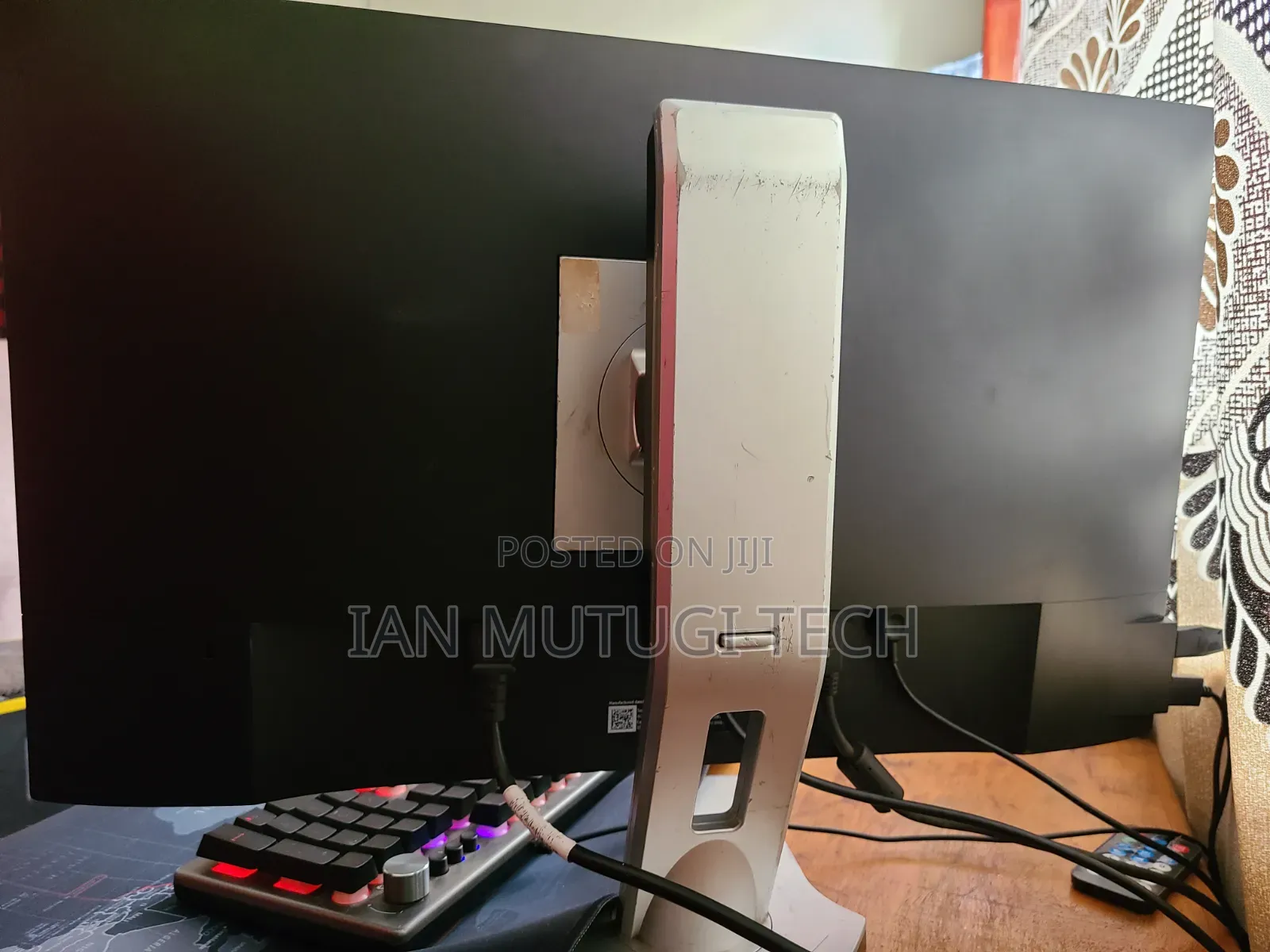 Dell 24 Inch Frame Less Edge to Edge
