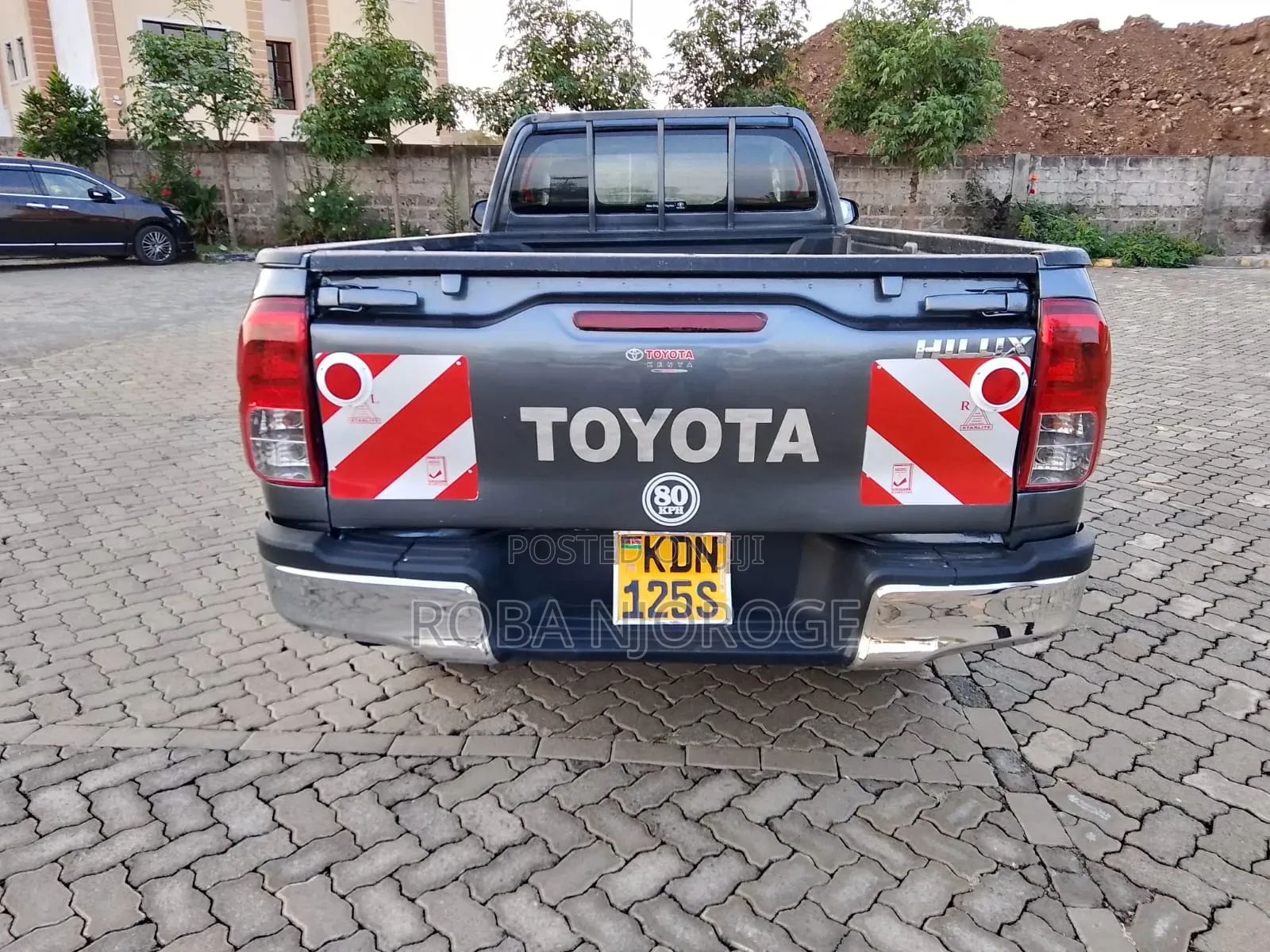 Toyota Hilux 2023 Gray