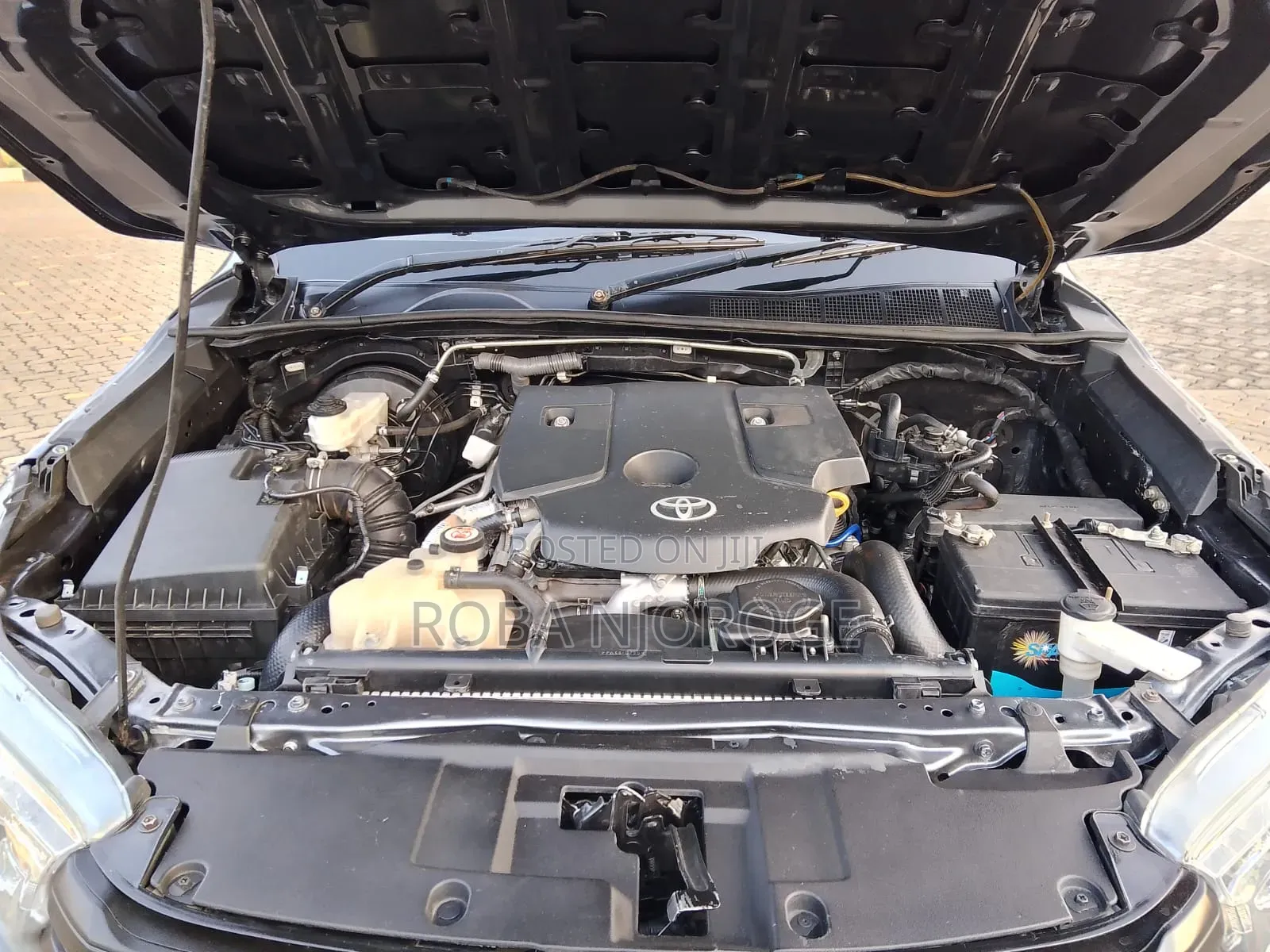 Toyota Hilux 2023 Gray
