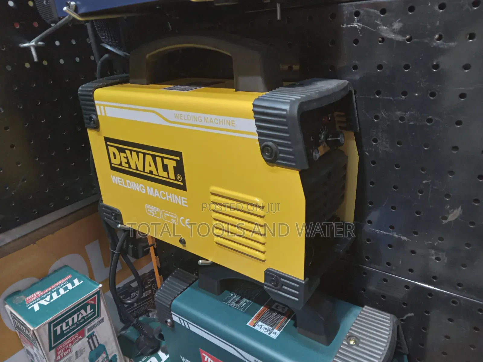 Dewalt Inverter Welding Machine 500a,Inbuilt Fan for Cooling