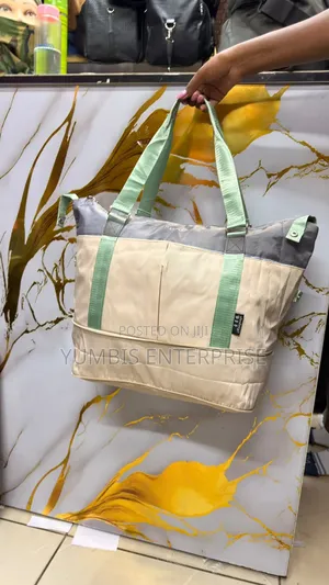 Colorful Expandable Travellbags at 750