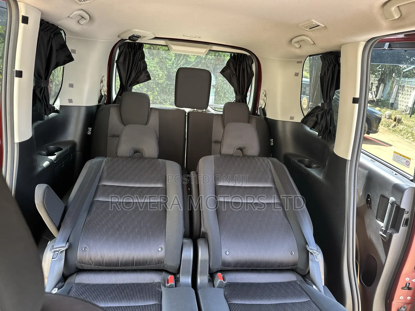 Nissan Serena 2019 Red