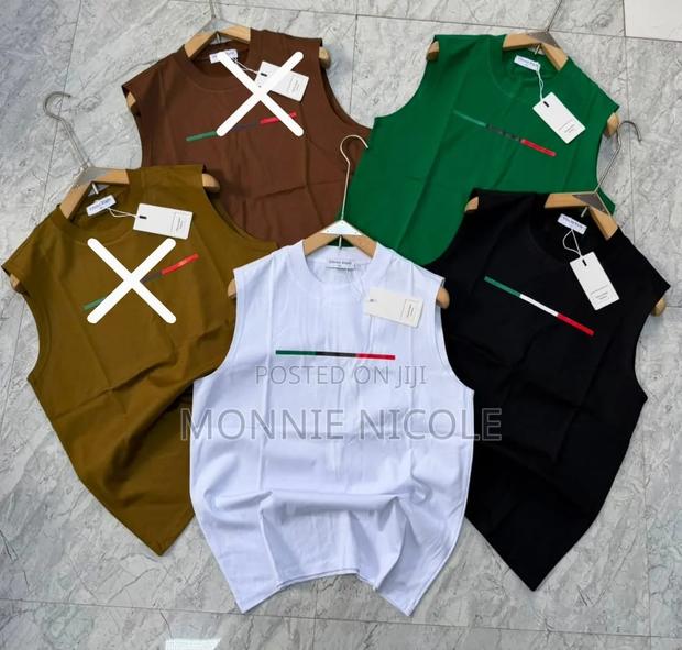 Men Casual Vests - main view