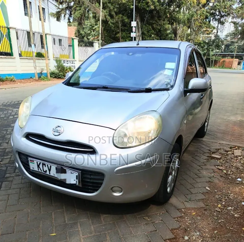 Nissan March 2013 Silver