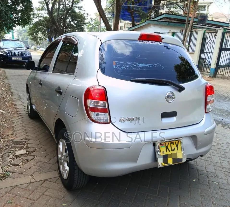 Nissan March 2013 Silver