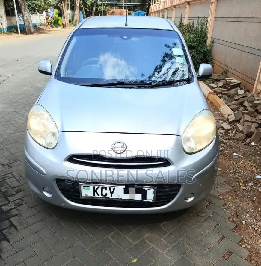 Nissan March 2013 Silver