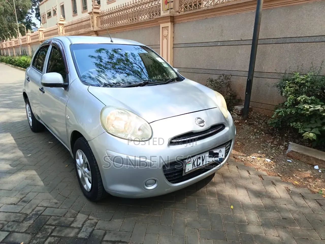 Nissan March 2013 Silver