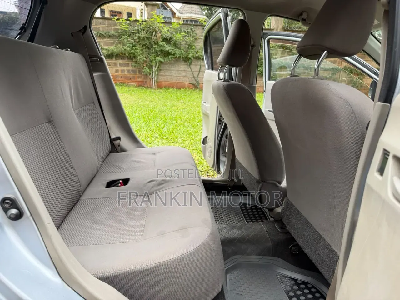 Toyota Pixis Epoch 2016 Silver