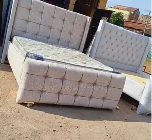 6x6 Chester Bed Beige Tufted Design
