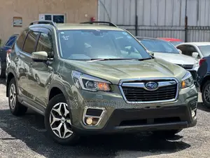 Subaru Forester Premium AWD 2019 Green