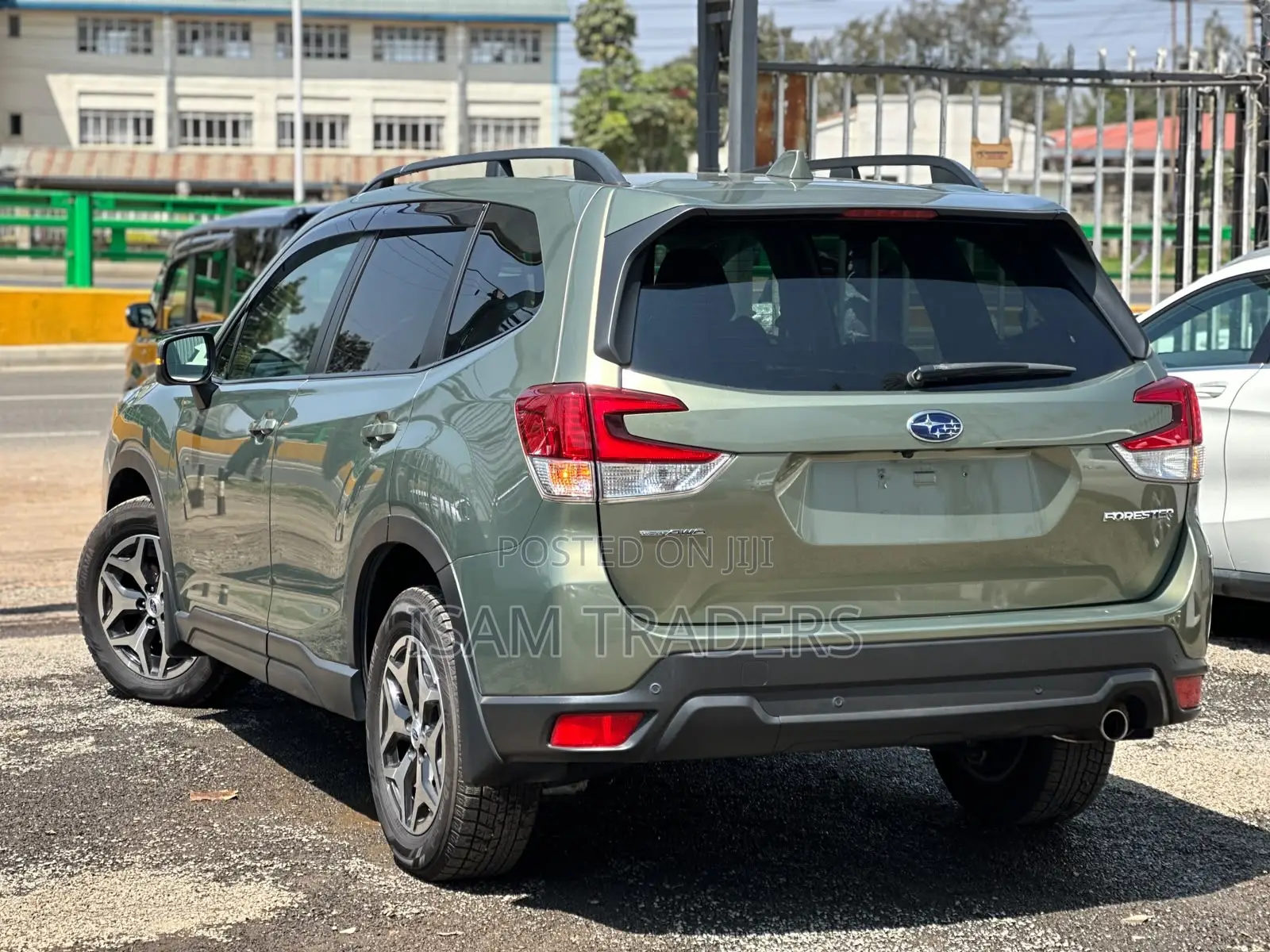 Subaru Forester Premium AWD 2019 Green