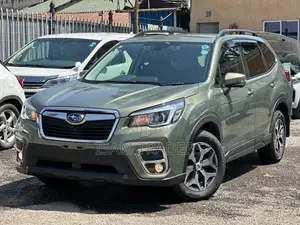 Subaru Forester Premium AWD 2019 Green