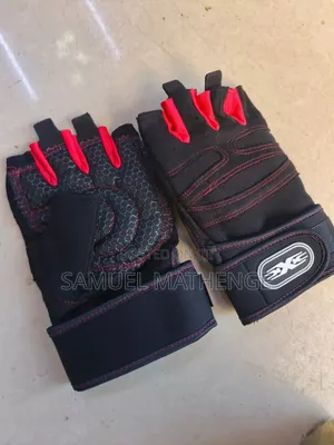 Anti-Slip Weightlifting Gloves – Padded Half Finger Gym Training