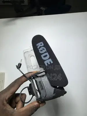 RØDE VideoMic Pro Professional Shotgun Camera Microphone