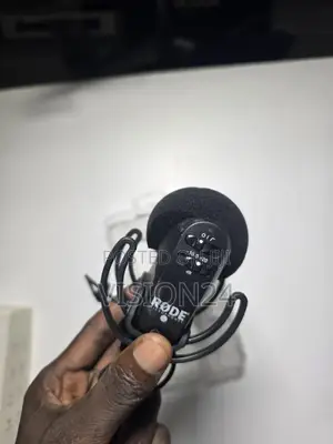 RØDE VideoMic Pro Professional Shotgun Camera Microphone