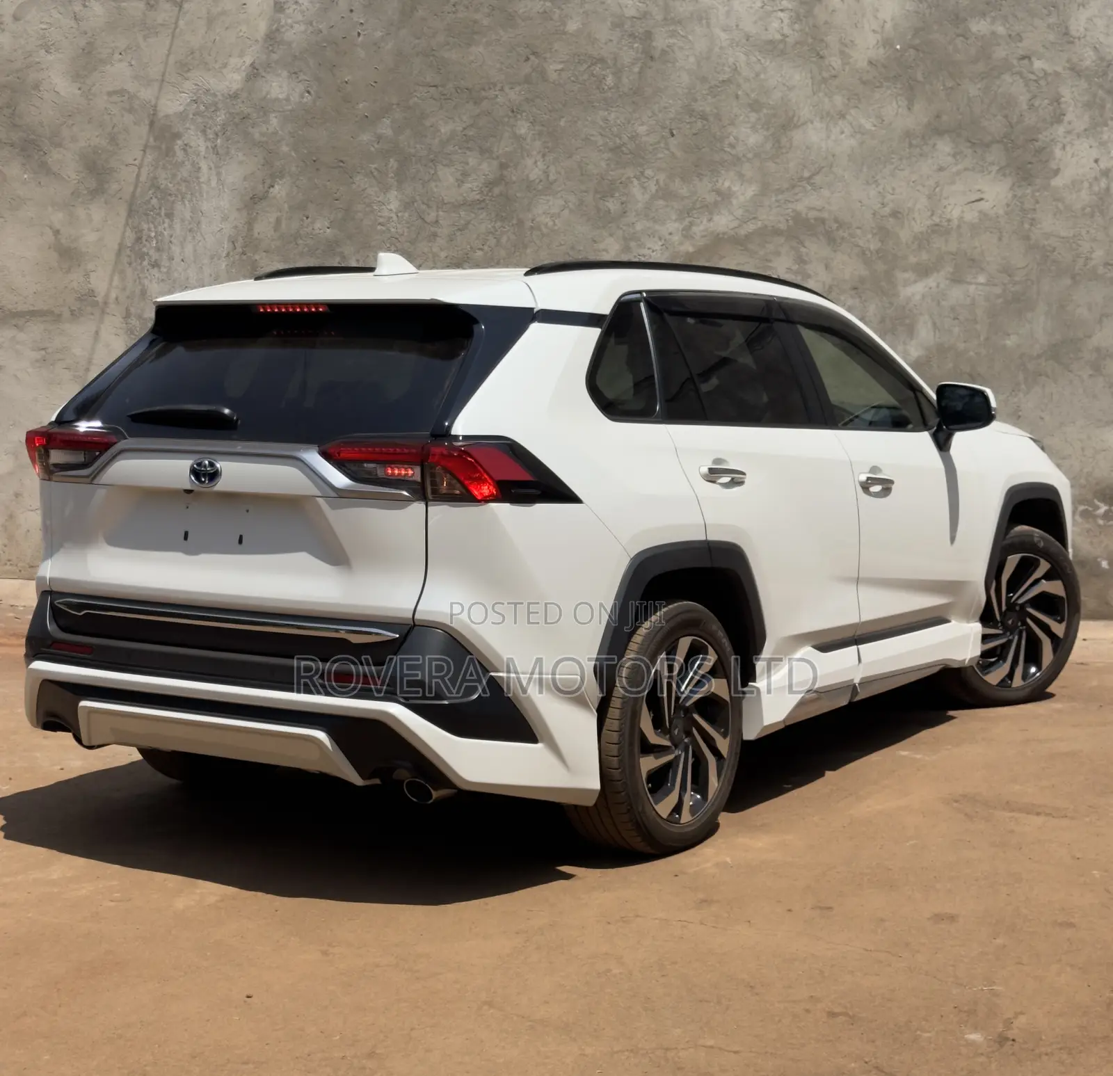 Toyota RAV4 2019 White
