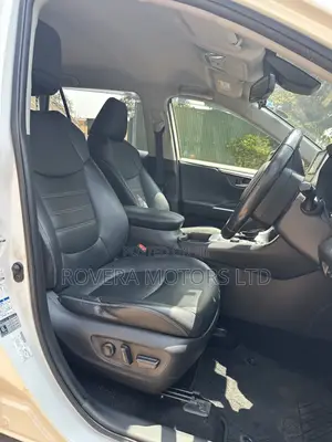 Toyota RAV4 2019 White