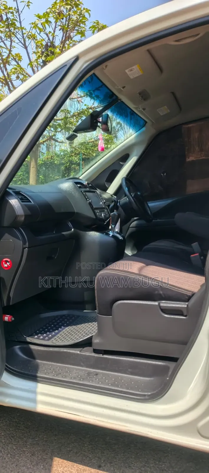 Nissan Serena 2016 White