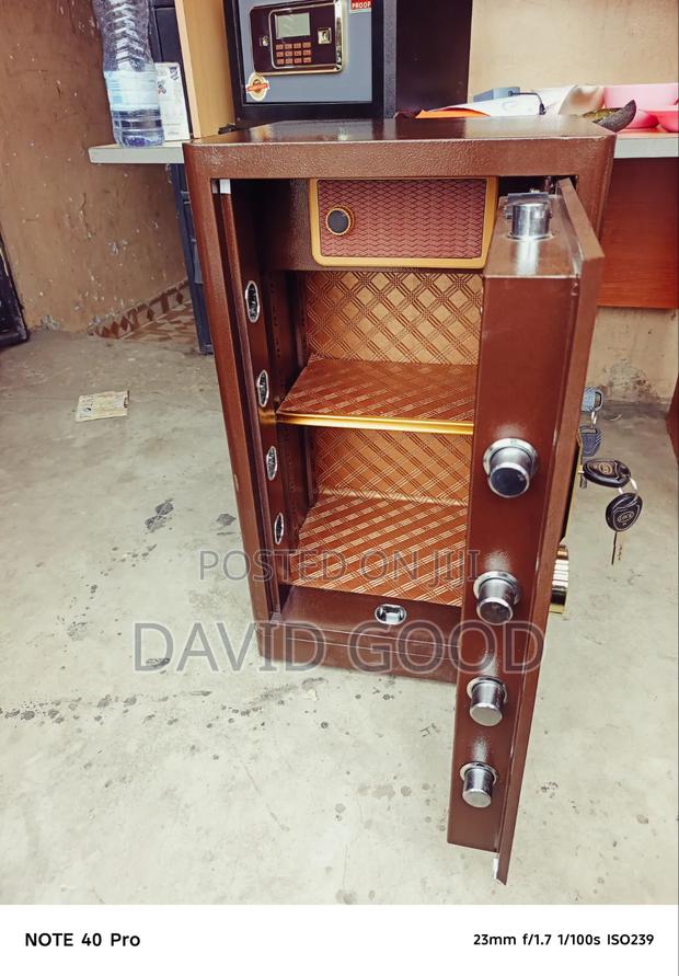 Safe Box 80kgs - thumbnail 2