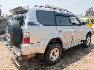 Toyota Land Cruiser Prado 2000 Silver