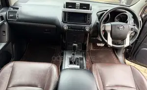 Toyota Land Cruiser Prado 2.8 2017 Brown