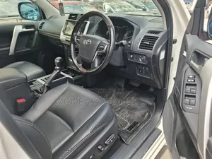 Toyota Land Cruiser Prado 2019 White