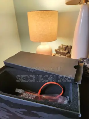 JBL Charge 4 Portable Bluetooth Speaker — Camo, With Box Cable